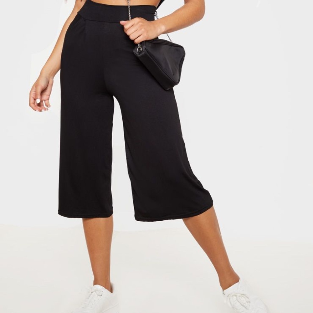 Pretty Little Thing | Black Culottes